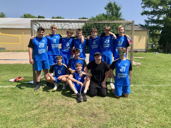 mjB1 der TSG Oberursel beim Rasenturnier der FTG