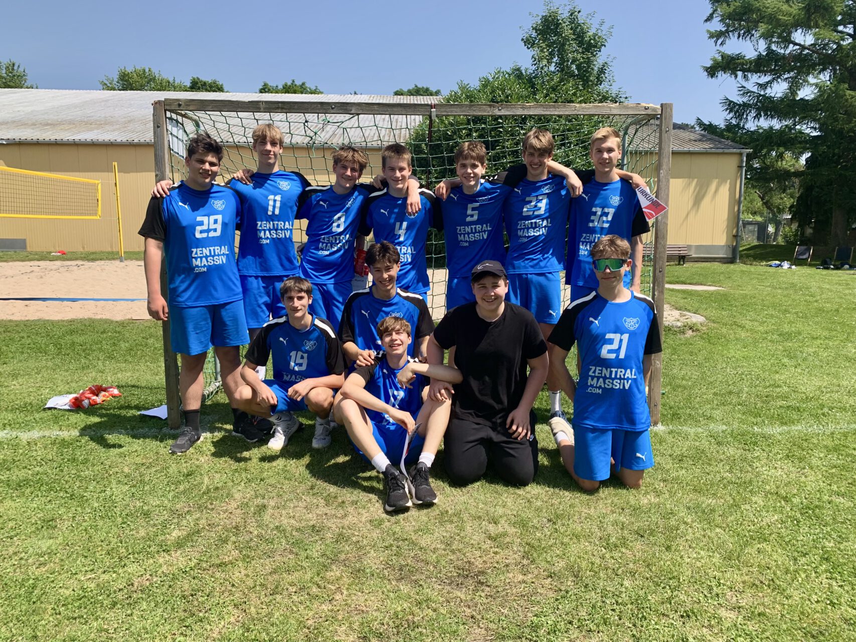 mjB1 der TSG Oberursel beim Rasenturnier der FTG